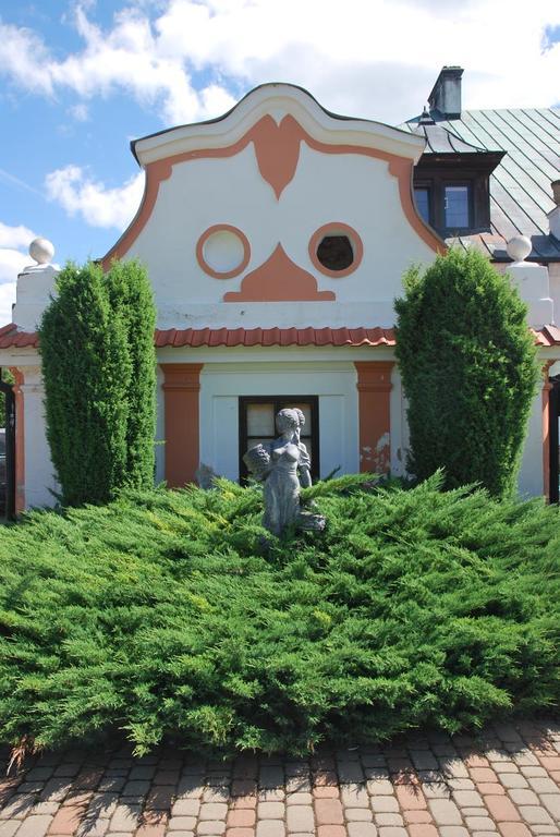 Palac W Czyzowie Szlacheckim Czyzow Szlachecki 외부 사진