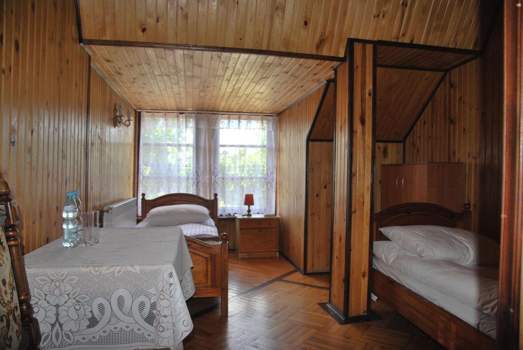 Palac W Czyzowie Szlacheckim Czyzow Szlachecki 외부 사진